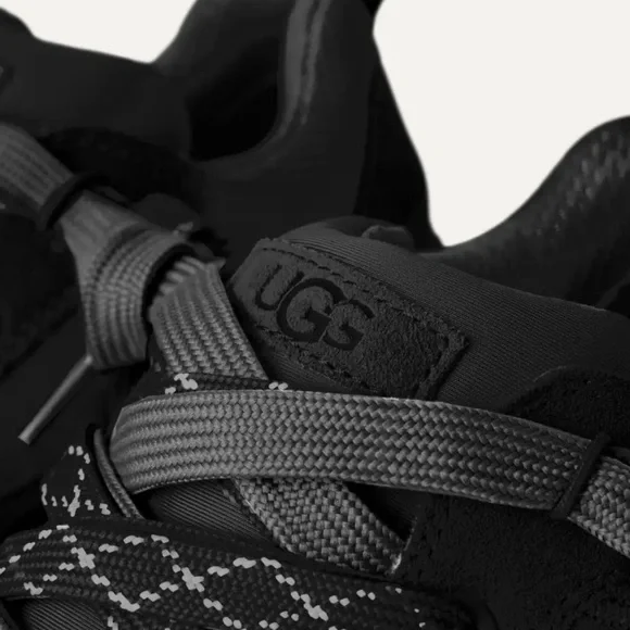 🖤 UGG LO LOWMEL BOOTS BLACK 🖤